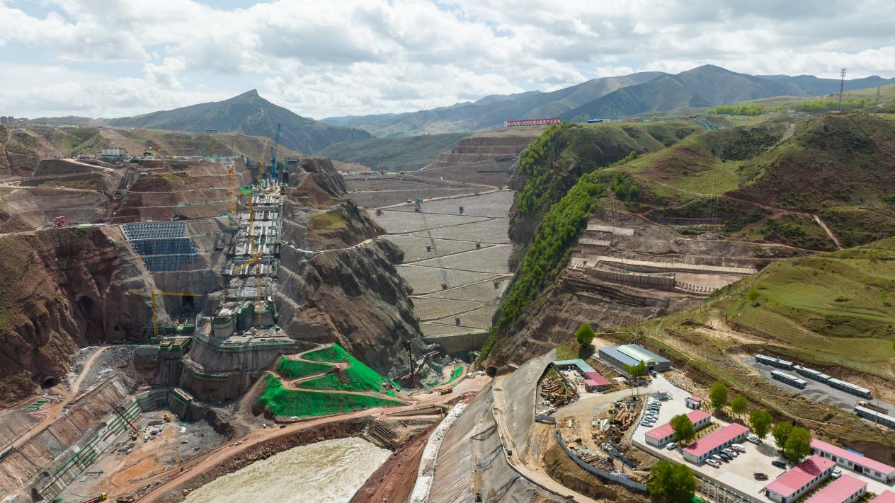 黄河上游在建最大装机水电站完成尾水出口闸门下闸(图3)